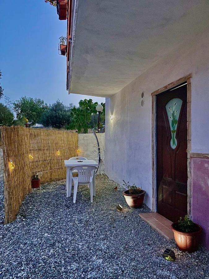 Apartamento Monolocale Deluxe A 2,7 Km Dal Mare Per 2 Persone Siderno Exterior foto